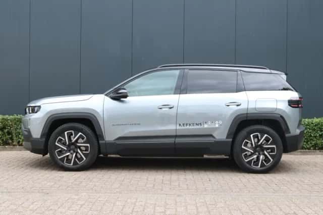 Jeep Compass (2026) thumbnail 2