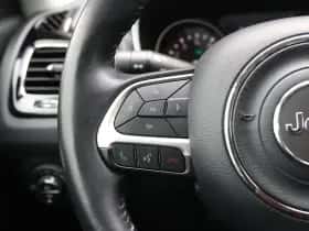 Jeep Compass (2019) thumbnail 19