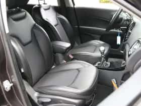 Jeep Compass (2019) thumbnail 9