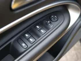 Jeep Avenger (2024) thumbnail 19