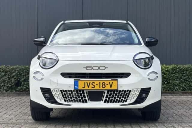 Fiat 600 (2026) thumbnail 2