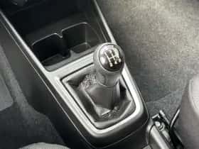 Suzuki Swift (2021) thumbnail 11