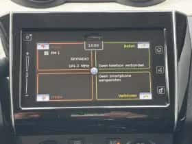Suzuki Swift (2021) thumbnail 9