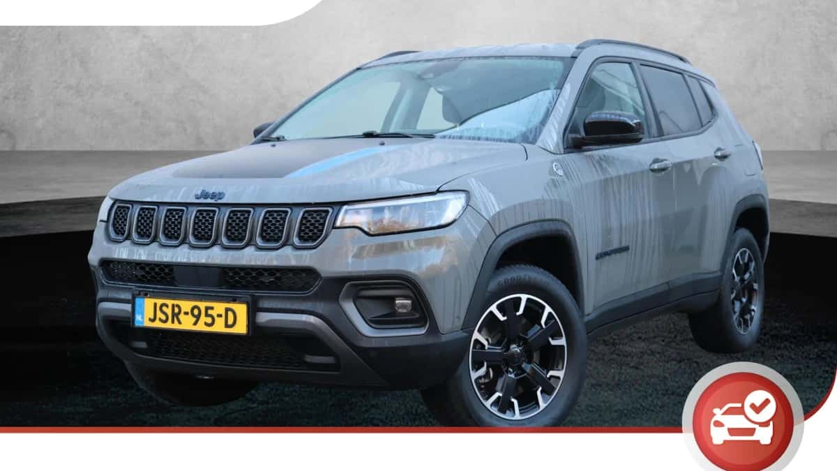 Jeep Compass (2023) — foto 1