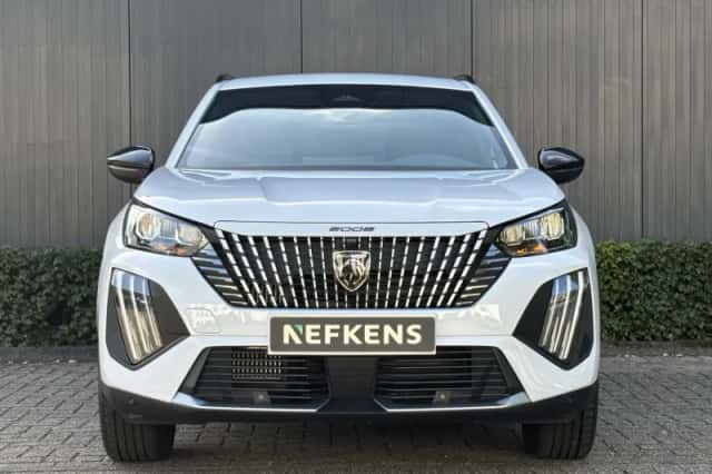 Peugeot 2008 (2025) thumbnail 2