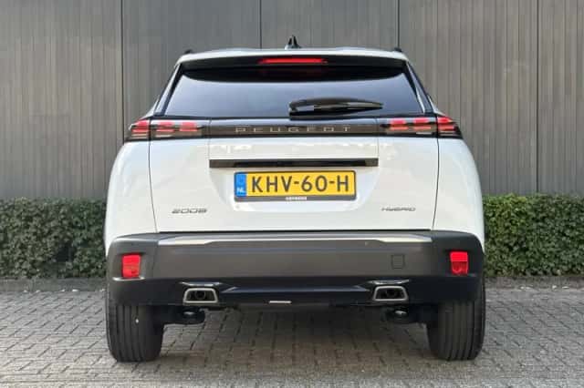 Peugeot 2008 (2025) thumbnail 5