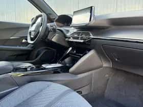 Peugeot 2008 (2025) thumbnail 7