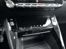 Peugeot 2008 (2022) thumbnail 23