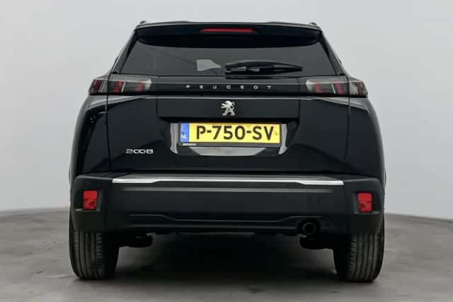 Peugeot 2008 (2022) thumbnail 5