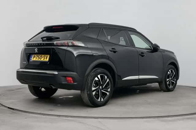 Peugeot 2008 (2022) thumbnail 6