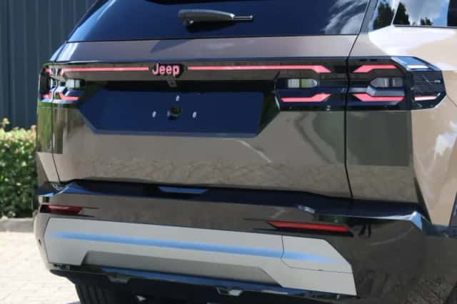 Jeep Compass (2026) thumbnail 6