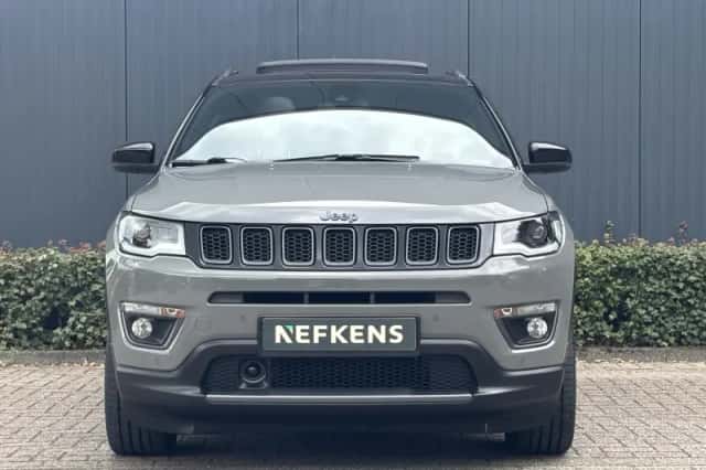 Jeep Compass (2021) thumbnail 2