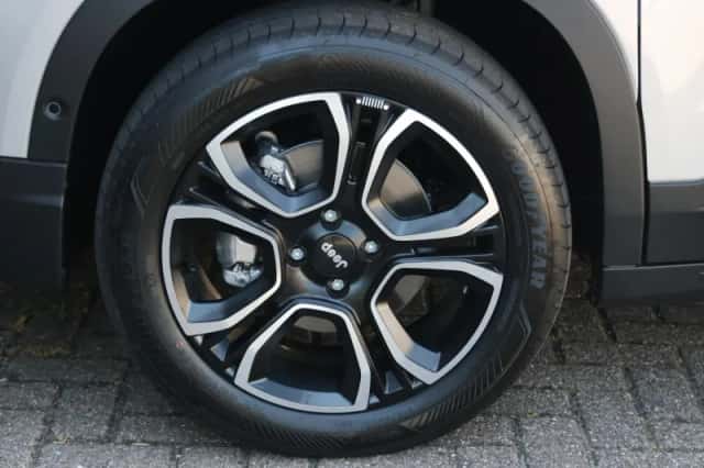 Jeep Avenger (2026) thumbnail 6