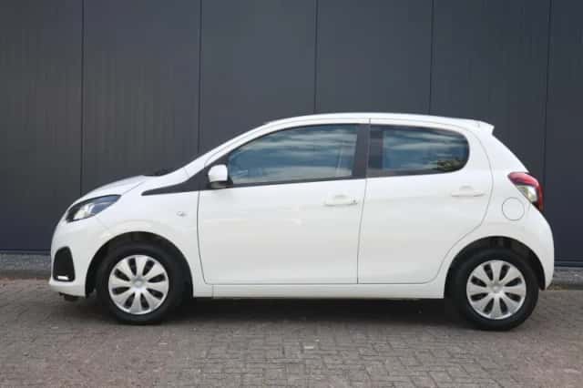 Peugeot 108 (2021) thumbnail 2
