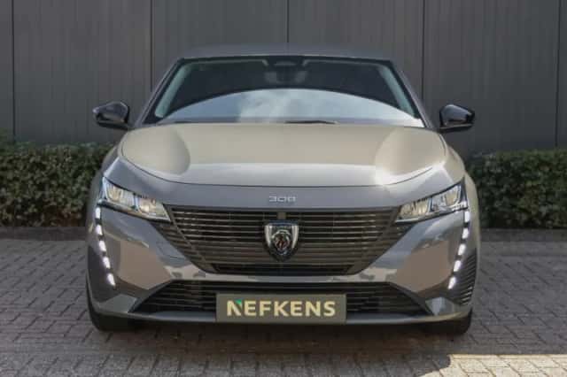 Peugeot 308 (2024) thumbnail 2