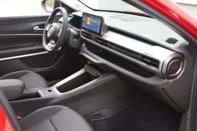 Jeep Avenger (2025) thumbnail 10