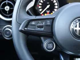 Alfa Romeo Giulia (2024) thumbnail 18