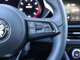 Alfa Romeo Giulia (2024) thumbnail 19