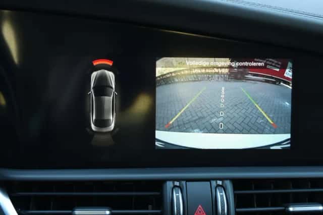 Alfa Romeo Giulia (2024) thumbnail 29