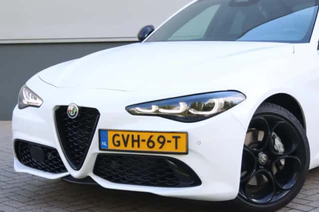 Alfa Romeo Giulia (2024) thumbnail 34