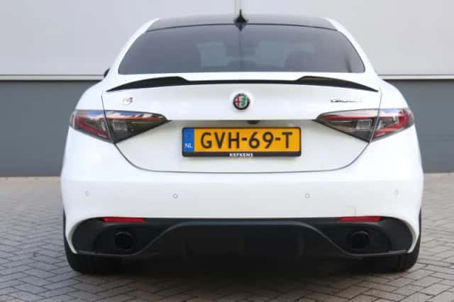 Alfa Romeo Giulia (2024) thumbnail 36