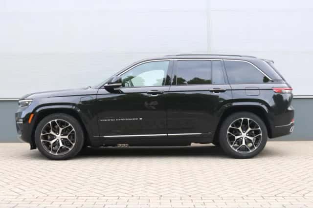 Jeep Grand Cherokee (2025) thumbnail 2