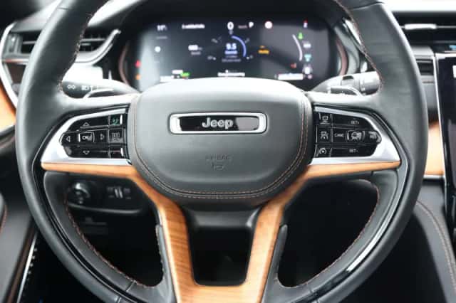 Jeep Grand Cherokee (2025) thumbnail 30