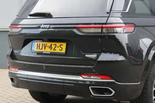 Jeep Grand Cherokee (2025) thumbnail 7