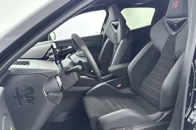 Alfa Romeo Junior (2025) thumbnail 20
