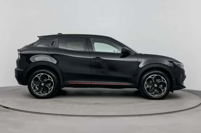 Alfa Romeo Junior (2025) thumbnail 8