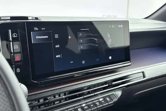 Lancia Ypsilon (2025) thumbnail 18