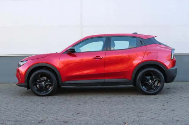 Alfa Romeo Junior (2025) thumbnail 2