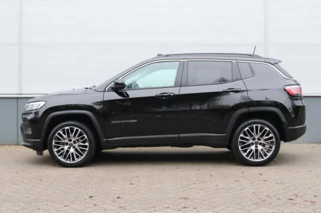 Jeep Compass (2024) thumbnail 2
