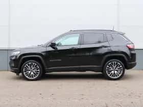 Jeep Compass (2024) thumbnail 2