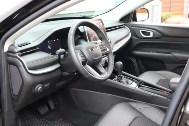 Jeep Compass (2024) thumbnail 13