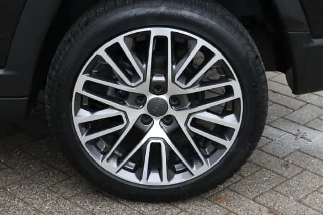 Jeep Compass (2024) thumbnail 24