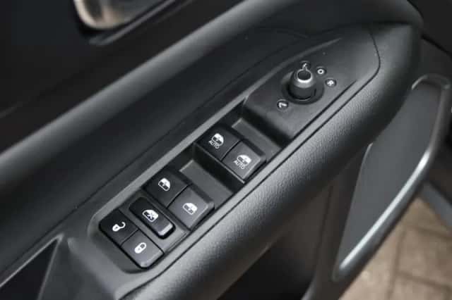 Jeep Compass (2024) thumbnail 26