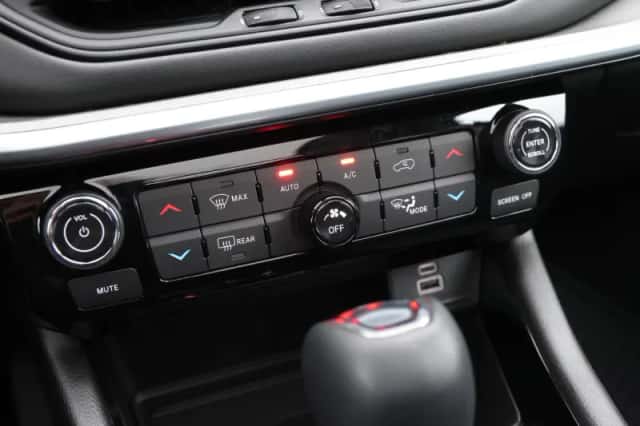 Jeep Compass (2024) thumbnail 39