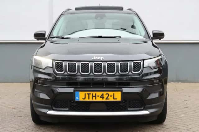 Jeep Compass (2024) thumbnail 5