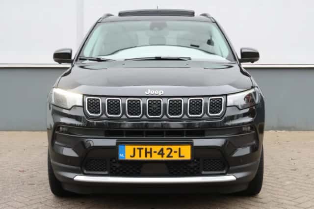 Jeep Compass (2024) thumbnail 5