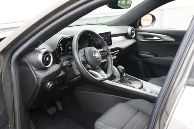 Alfa Romeo Tonale (2023) thumbnail 11