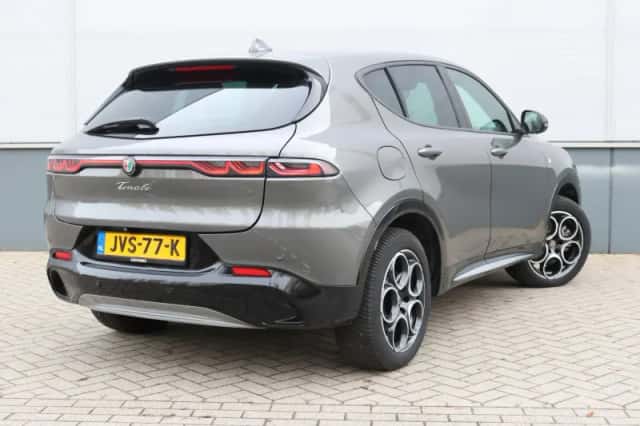 Alfa Romeo Tonale (2023) thumbnail 3
