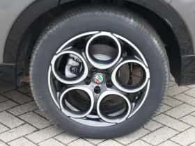 Alfa Romeo Tonale (2023) thumbnail 21