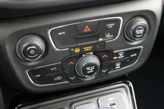 Jeep Compass (2020) thumbnail 34