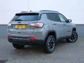 Jeep Compass (2023) thumbnail 3