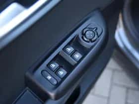 Alfa Romeo Tonale (2023) thumbnail 24