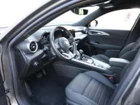 Alfa Romeo Tonale (2023) thumbnail 11