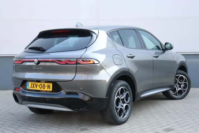 Alfa Romeo Tonale (2023) thumbnail 3