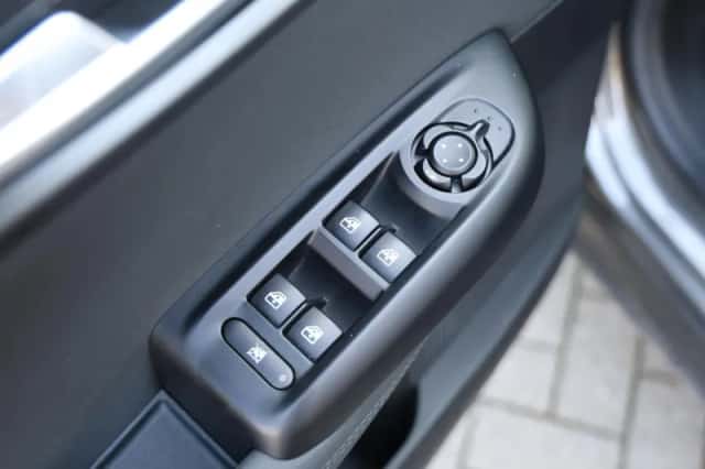 Alfa Romeo Tonale (2023) thumbnail 24