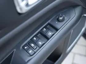 Jeep Compass (2023) thumbnail 25